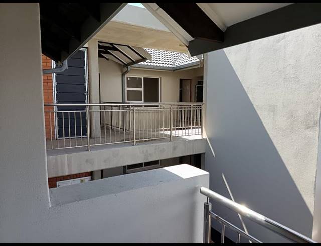 2 BEDROOM APARTMENT FOR SALE IN GEORGE CENTRAL